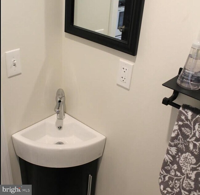 Foto del edificio - 1116 E Hewson St