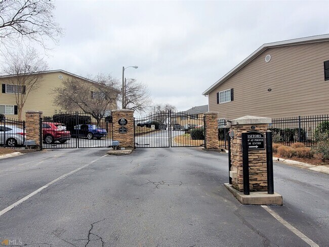 Foto del edificio - 1806 Regency Woods Dr