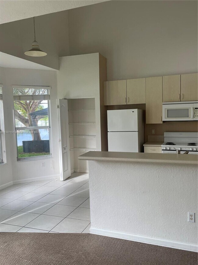 Foto del edificio - 3760 NE 15th St