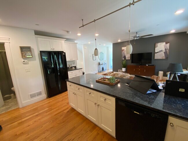 Foto del edificio - 12 Fern St