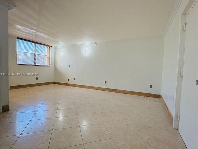 Foto del edificio - 9401 SW 4th St