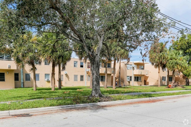 Building Photo - 2099 NW 23rd St