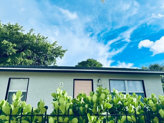 Foto del edificio - 707 2nd Ave S
