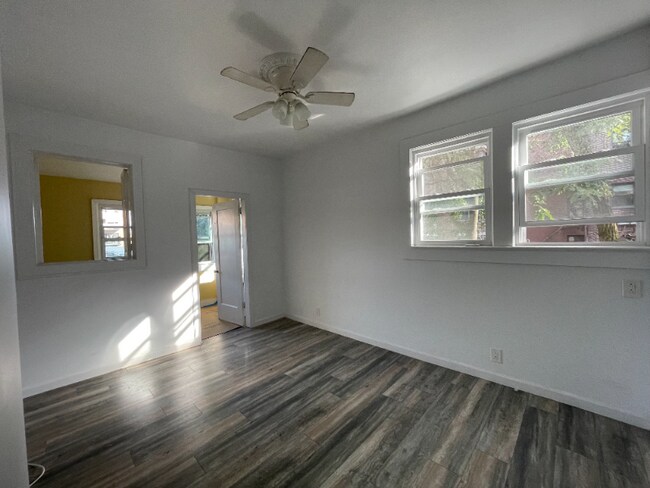 Foto del edificio - 3512 Cambridge Ave