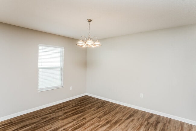 Building Photo - 7634 Tangle Rush Dr