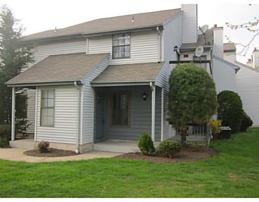 Foto del edificio - 1612 Woodbridge Commons Way