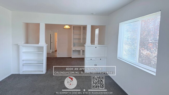 Foto del edificio - Large 2 Bedroom - 1 Bath - Top Floor with Sunny Views $1750!