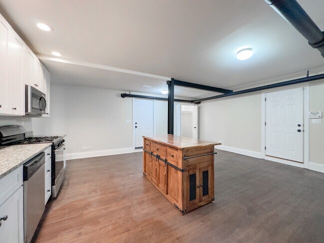 Foto del edificio - 936 E 52nd St