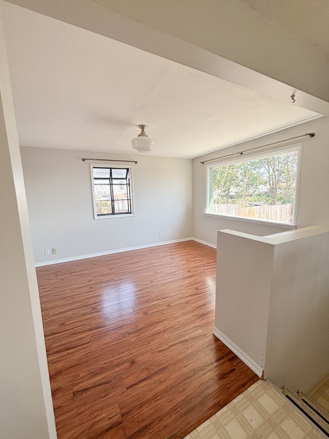 Building Photo - 24 E Dalton Ave