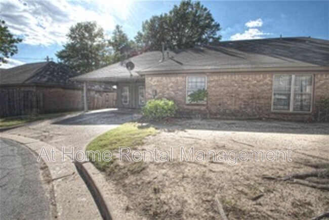 Building Photo - 4710 S Fulton Pl