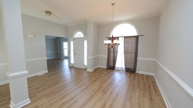 Foto del edificio - Updated One Level Ranch-Style Home in Harrington Grove Community!