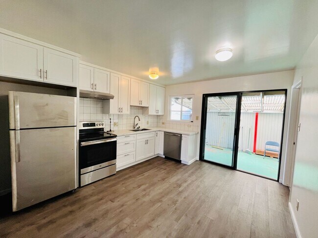 Foto del edificio - 108 Gladys Ave