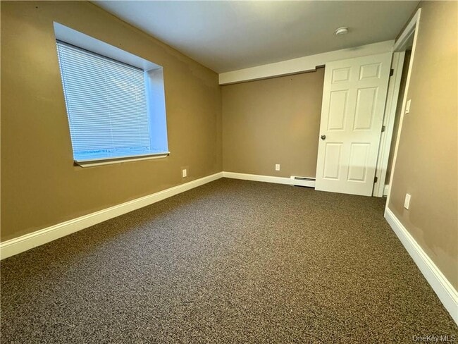 Foto del edificio - 7 S Madison Ave