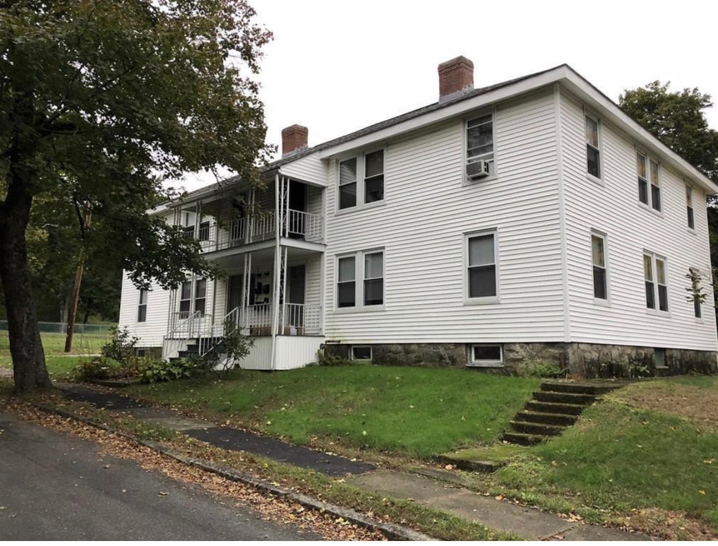 8 Harding St Unit A, South Grafton, MA 01560 Apartments in South