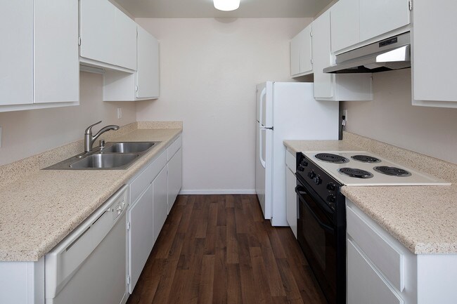 Interior Photo - Palm Estates Apartments