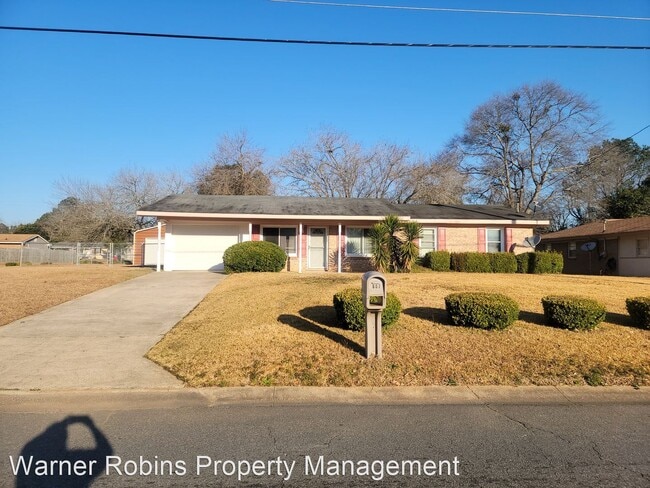 Building Photo - 4 br, 2 bath House - 607 American Blvd