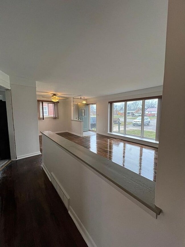 Building Photo - Move-In Ready 3 Bedroom, 1.5 Bathroom Home in Westland