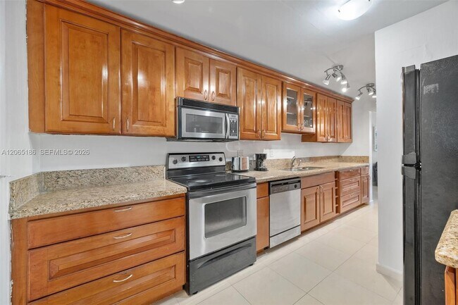 Foto del edificio - 3660 NE 166th St