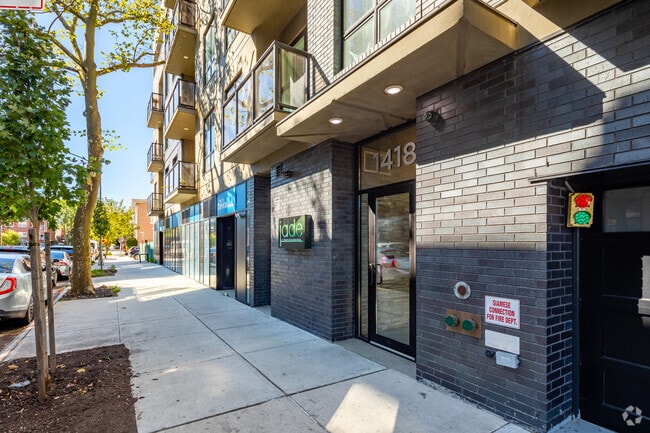 Building Photo - 1414 W 4th St