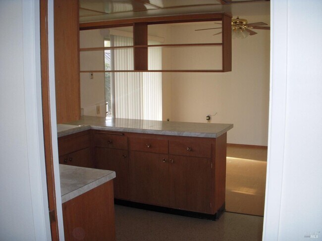 Building Photo - 130 Rainier Cir