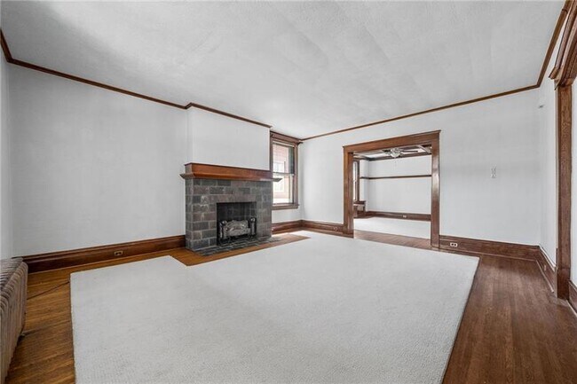 Foto del edificio - 1306 Ridge Ave