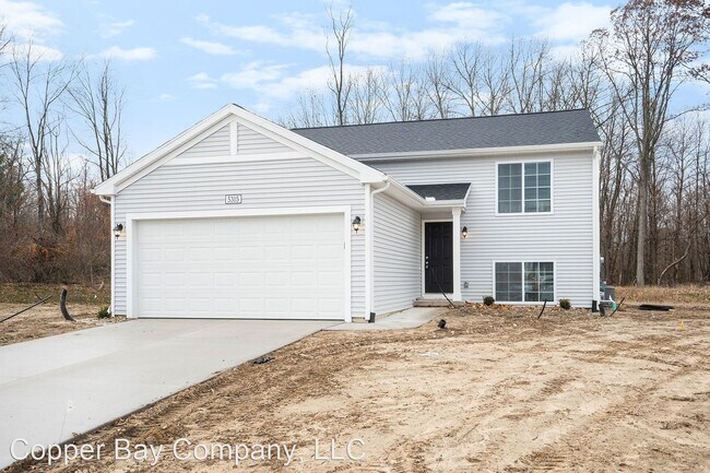 Building Photo - 4 br, 2 bath House - 3570 Martin Path
