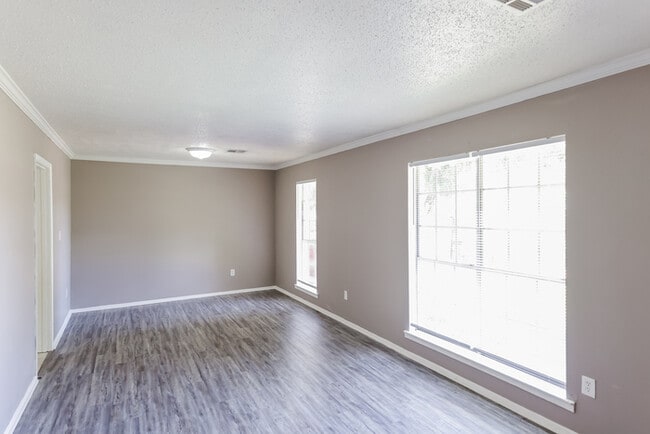 Building Photo - 6224 Nature Ct