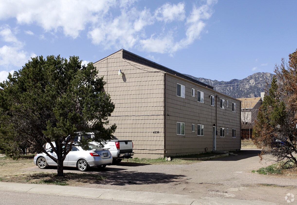 4330 Loomis Ave, Colorado Springs, CO 80906 Apartments in Colorado
