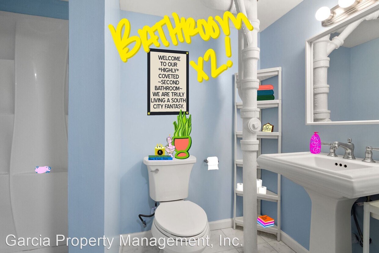 Foto principal - 2 br, 2 bath House - 5943 Childress Ave.