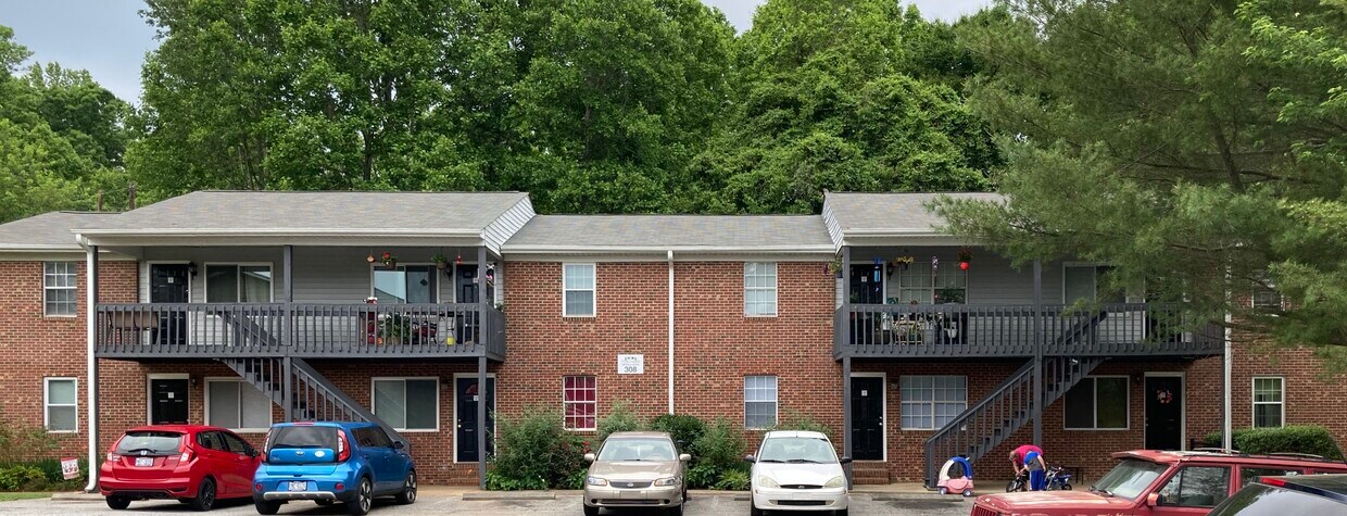 Foto principal - 306 Reece Ave