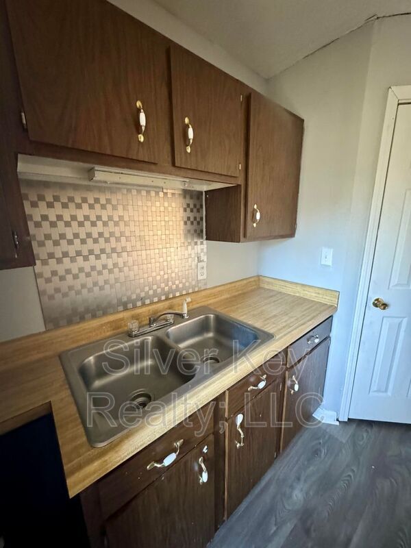 Foto del edificio - 1206 Knoxville Ave