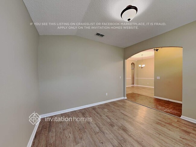 Foto del edificio - 512 Tupelo Trce