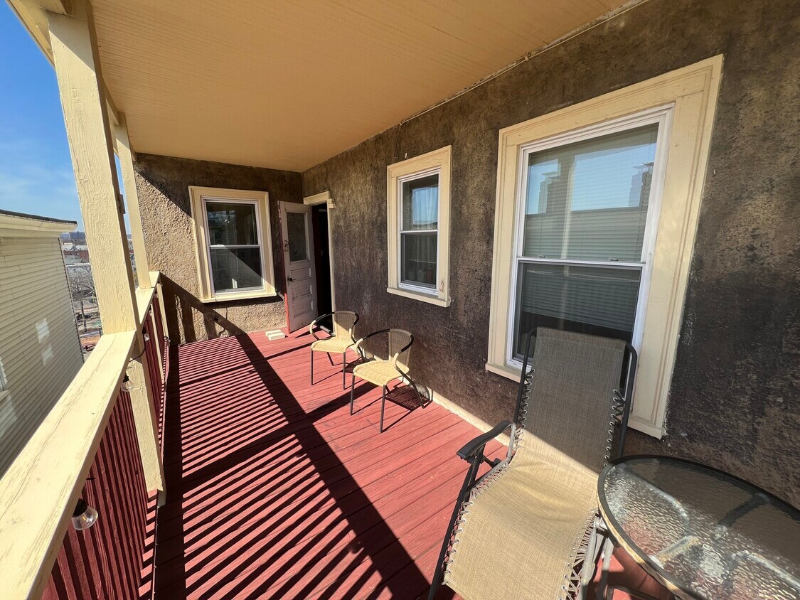 Primary Photo - 51 Ibbetson St