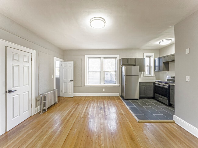 Photo - 758 Jersey Ave Apartment