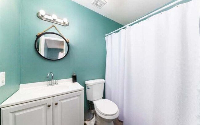 Foto del edificio - 12195 Carnation Ln