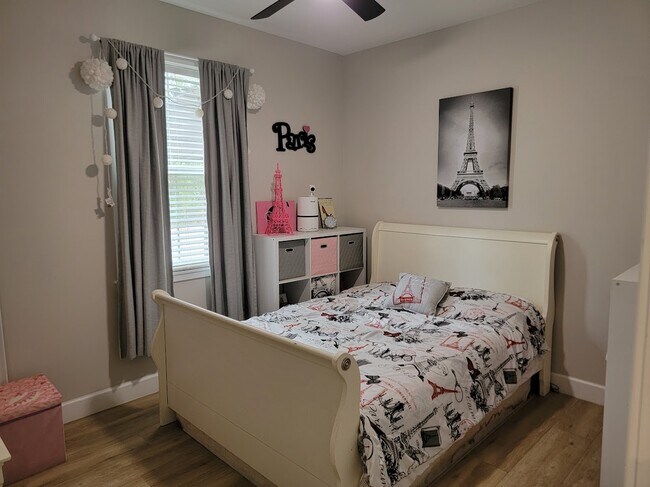 Foto del edificio - 369 N Lake Jessup Ave