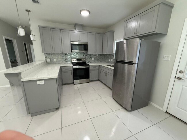 Foto del edificio - 4717 Mulberry Ave