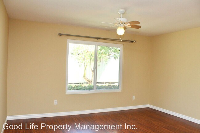 Building Photo - 2 br, 1 bath House - 7931 Camino Kiosco