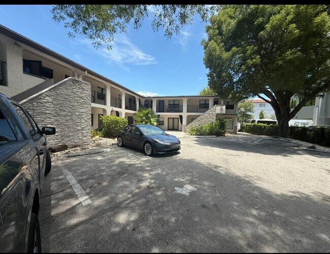 Foto del edificio - 1109 E Broward Blvd