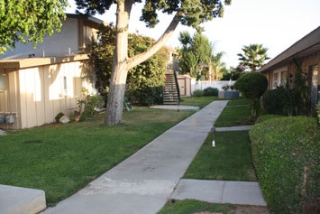 Courtyard - 4607 Plaza Ln