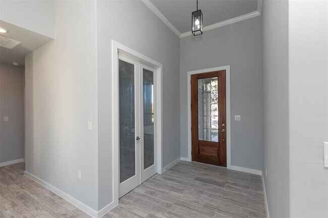 Foto del edificio - 1306 Whitetail Rd