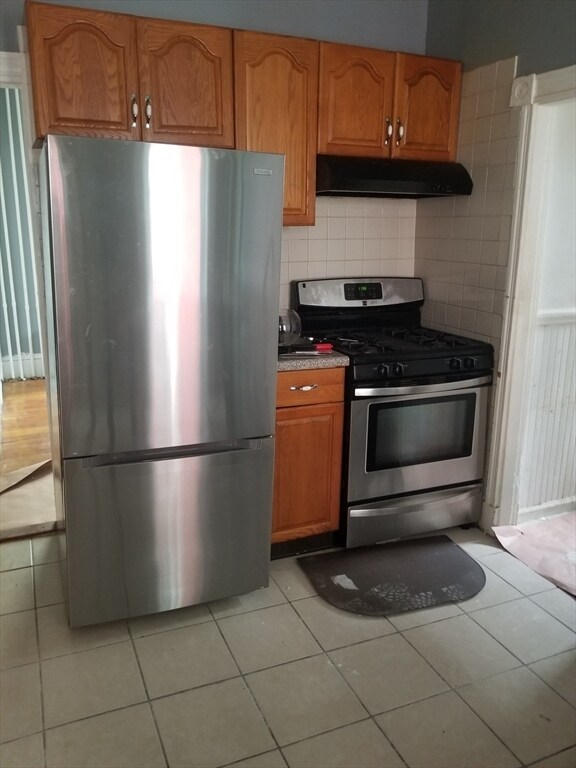 Foto del edificio - 92 Emory St