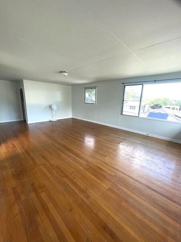 Foto principal - 3 Bed/ 1 Bath home in Honolulu