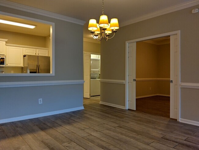 Building Photo - Condo in Braemar Creek! Available NOW!