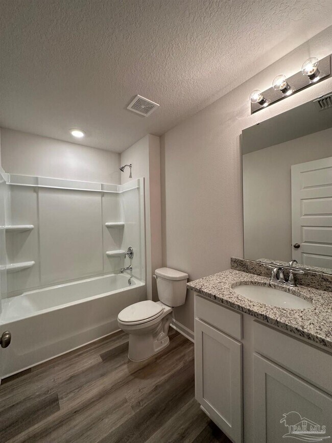 Foto del edificio - 4378 Redbay Ct