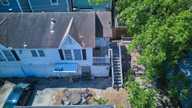 Building Photo - 1133 W Clay St