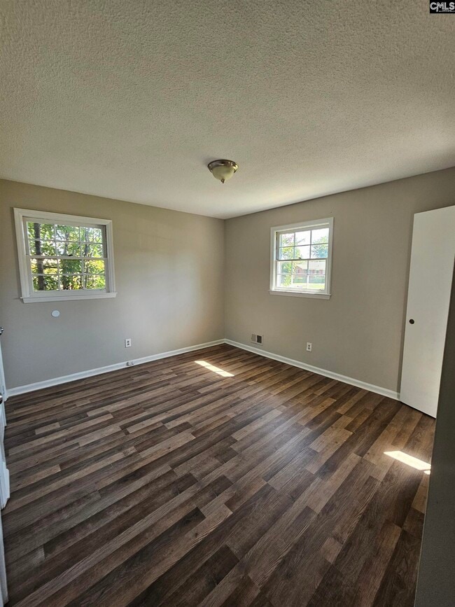 Building Photo - 3924 Trotter Rd