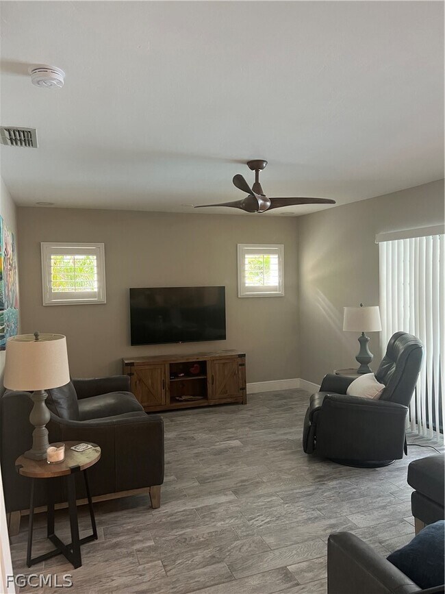 Foto del edificio - 13226 Winsford Ln