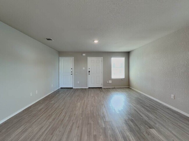 Building Photo - 10518 Varmus Dr