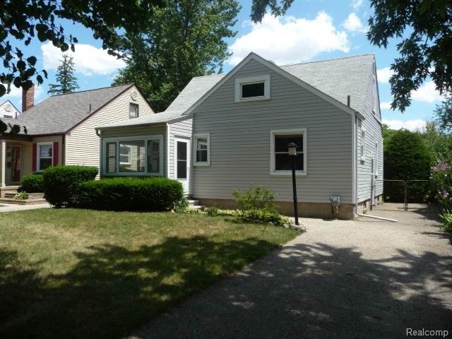 Foto principal - 3350 Prairie Ave